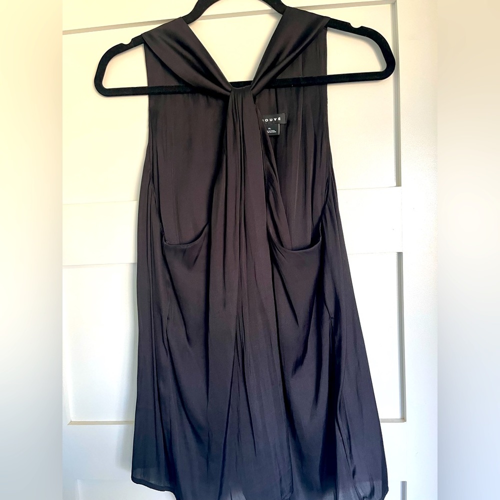 Women’s Black Sleeveless Blouse